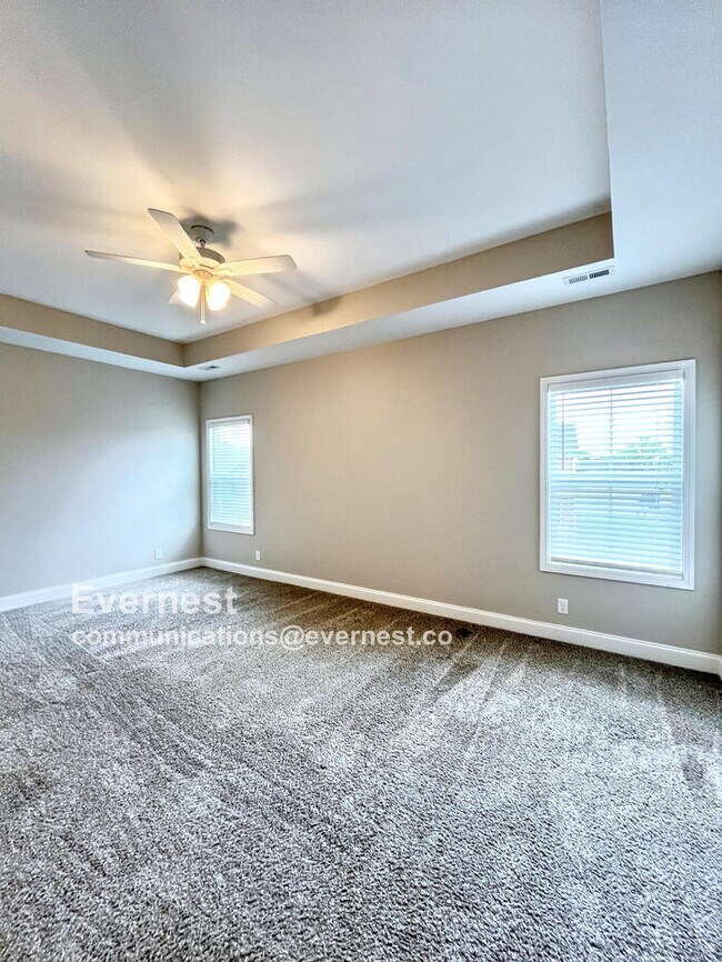 Building Photo - 805 Marksman Ct