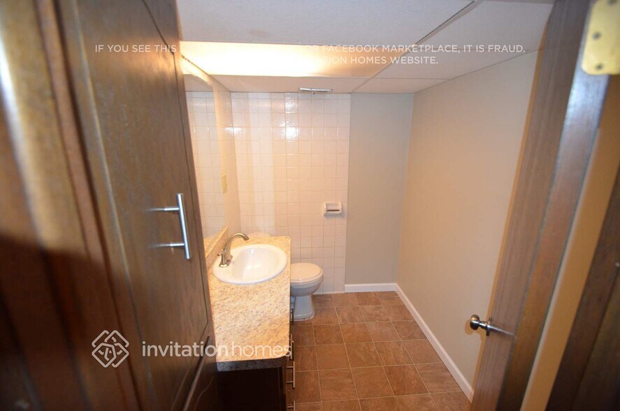 Building Photo - 3058 NE Stinson Blvd