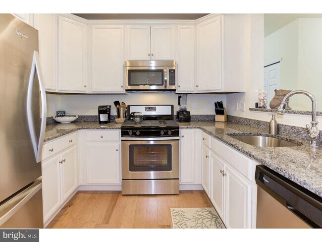 Building Photo - 4045 Derby Ct