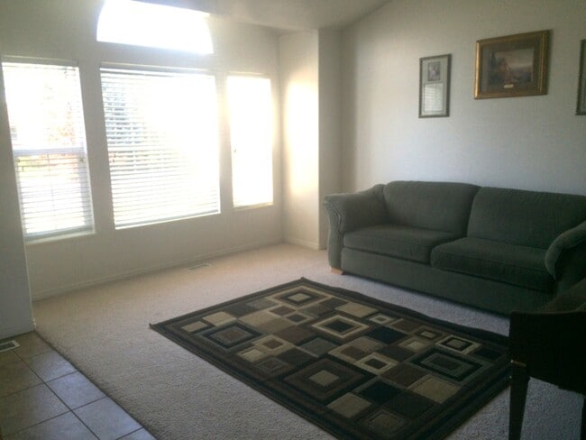 Building Photo - 2258 W 5700 S