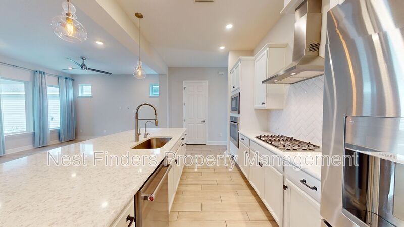 Building Photo - 202 Ashbury St