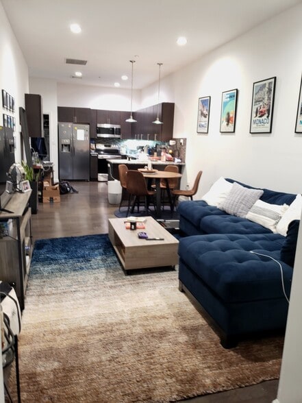 Building Photo - 415 New York Ave