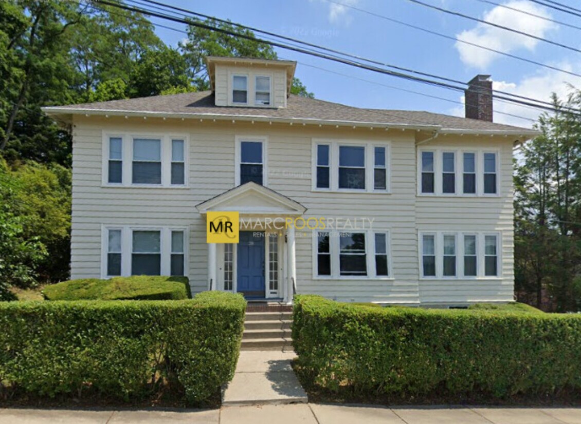 Building Photo - 28 Manet Rd