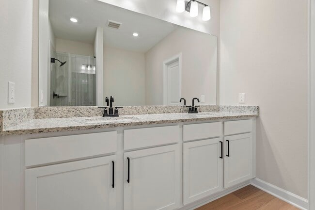 Building Photo - 21550 Bluebonnet Bay Dr