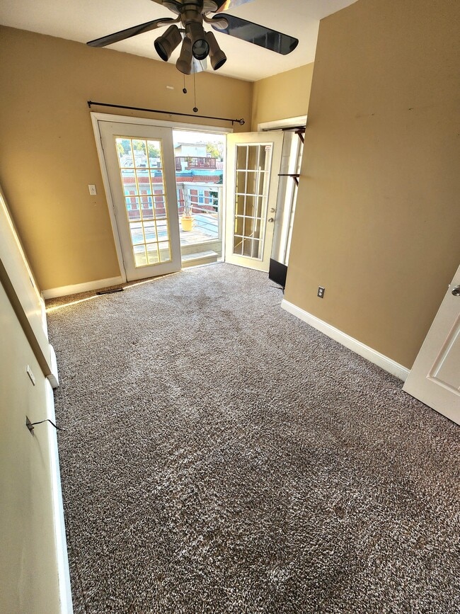 Building Photo - 444 E Fort Ave