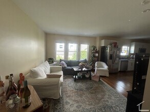 Building Photo - 45 Matchett St