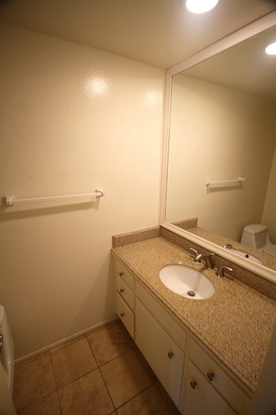 Building Photo - 28614 Coveridge Dr