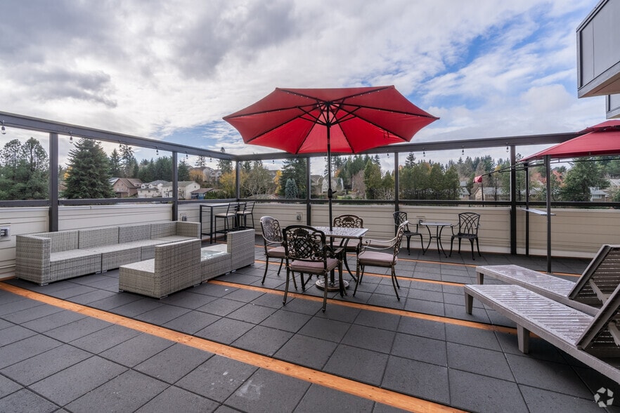 Rooftop Patio - Anthony's Corner Lofts