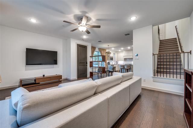 Building Photo - 550 Cobblestone Ln