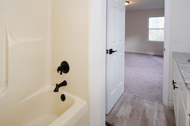 Building Photo - 3017 Fairchild Ln