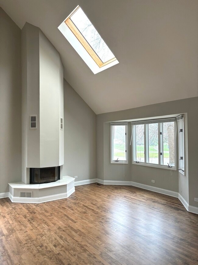 Building Photo - 1667 Hinterlong Ln