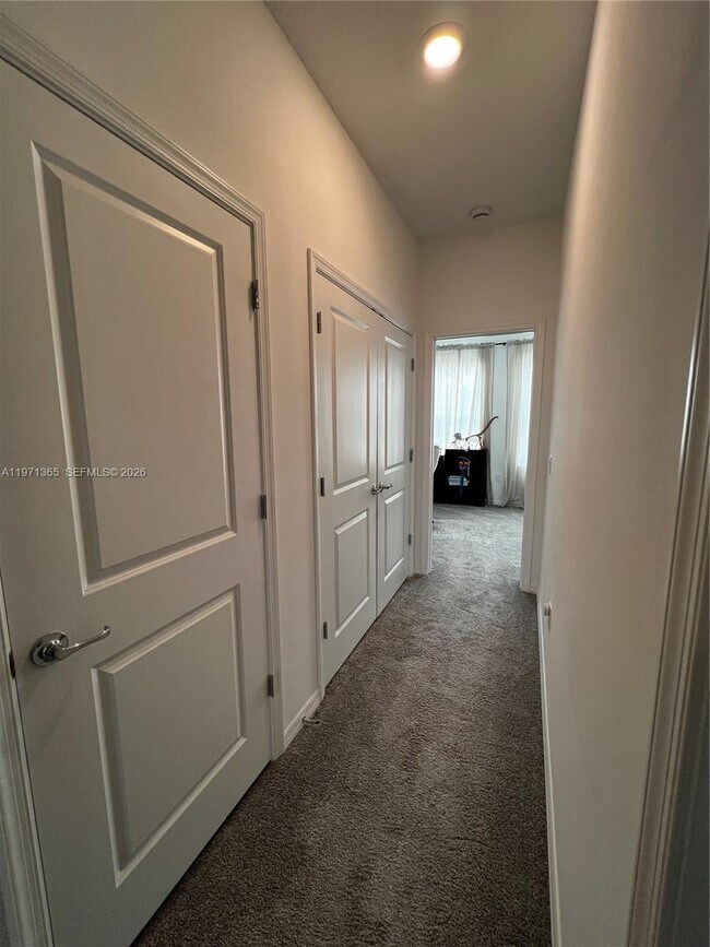 Building Photo - 6140 Planta LN