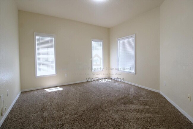 Building Photo - 3561 Conroy Rd