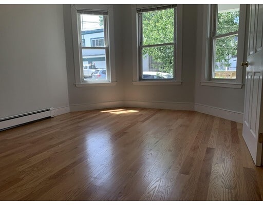 Building Photo - 25 Moreland St