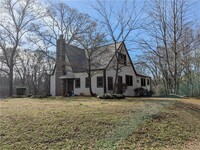 Building Photo - 2601 Semmes St