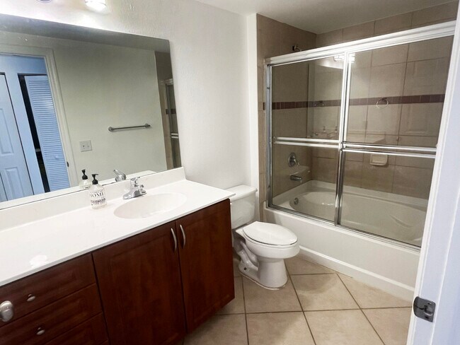 Building Photo - 6482 Emerald Dunes Dr