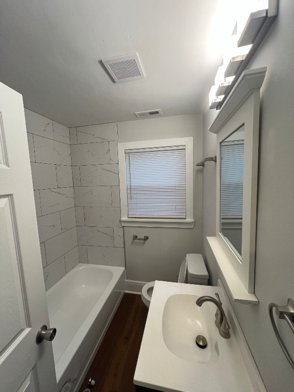 Building Photo - 810 W Rankin Ave