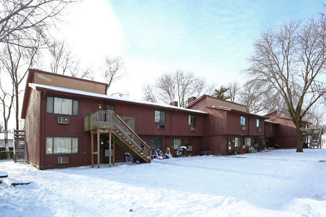 Primary Photo - Doyle Apartments