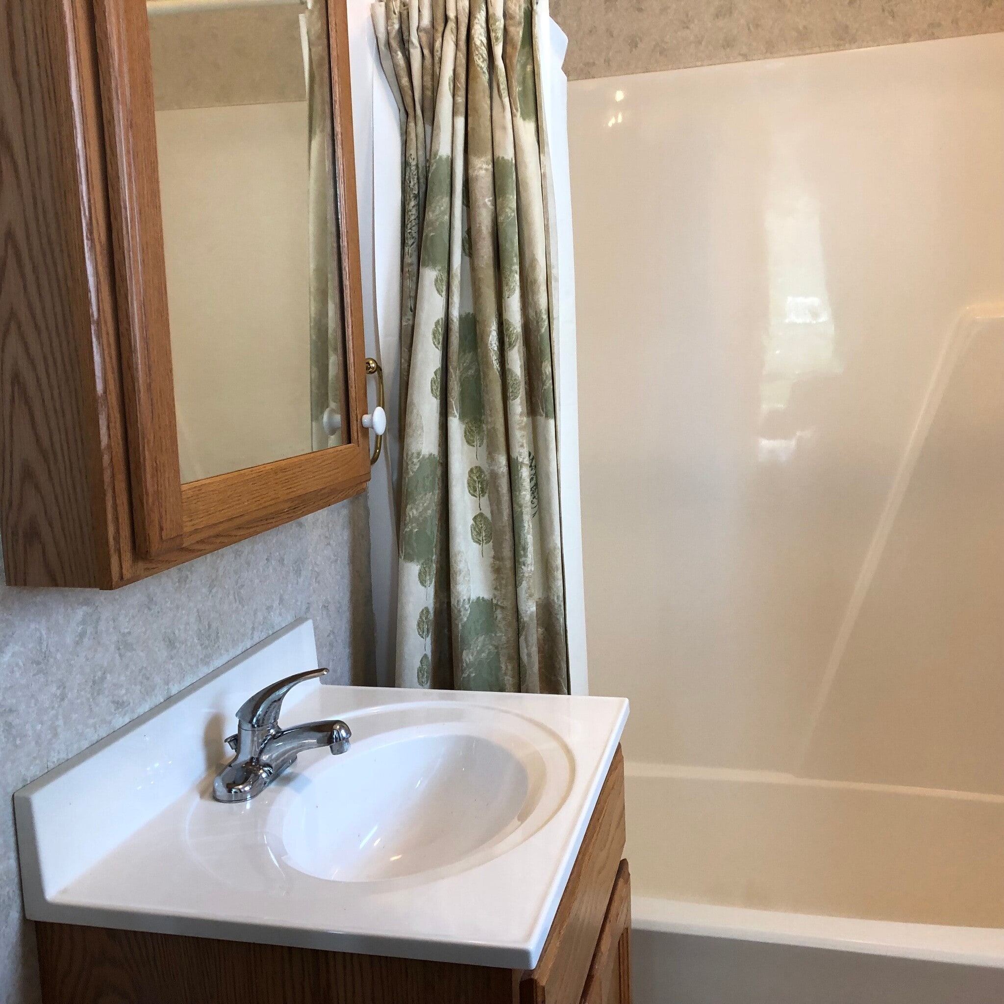 Building Photo - 130 Walnut St