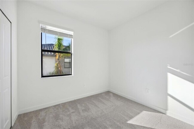 Building Photo - 5532 Sapphire Stone Cv