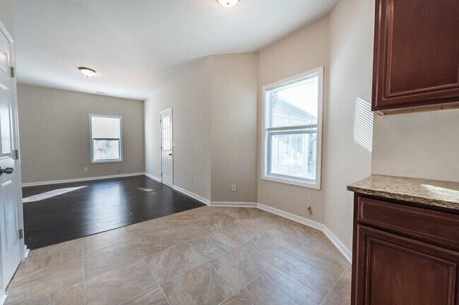 Building Photo - 10540 Windsor Park Dr