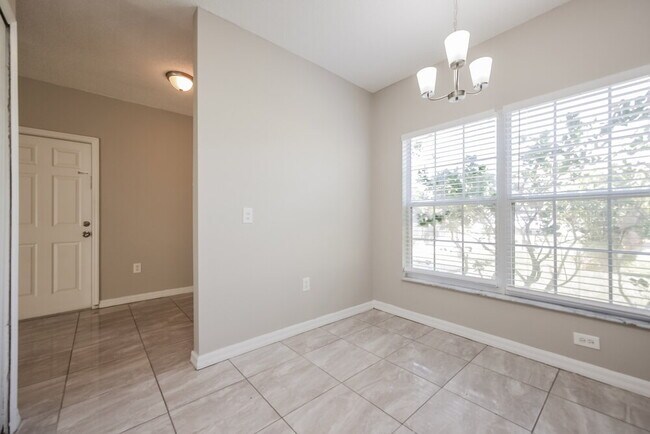 Building Photo - 829 Albi Ct