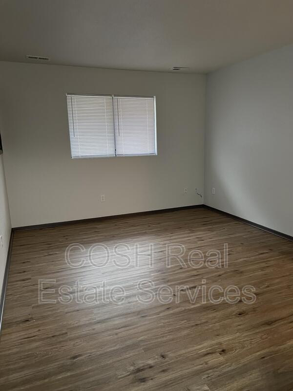 Building Photo - 307 S Seneca St