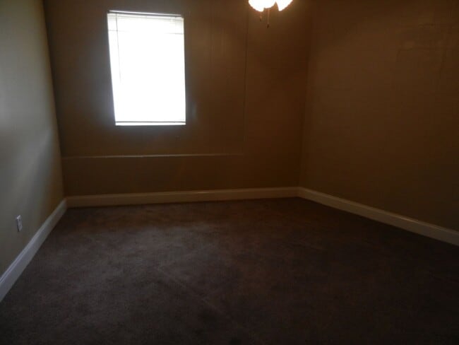 Primary Photo - Military Highway Apartments