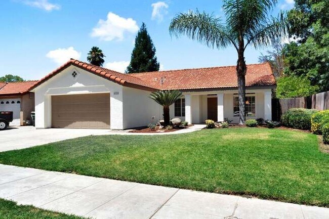 Building Photo - 2775 Chianti Ave