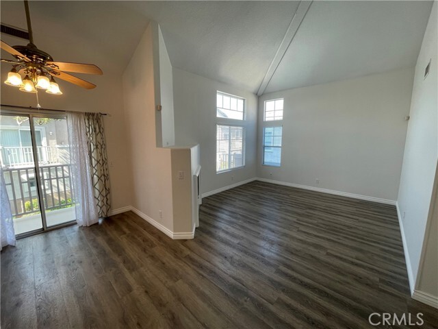 Building Photo - 1006 N Turner Ave