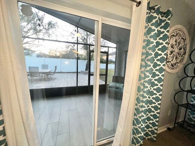 Building Photo - Amazing 4x2 in Lake Nona!! Gated Nona Crest! All tile flooring!! 2 car garage!