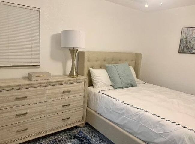 Building Photo - 2874 38th Ave N