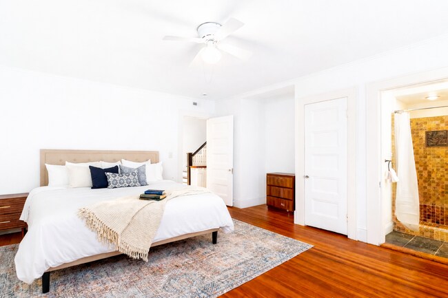 Building Photo - 671 Prospect St