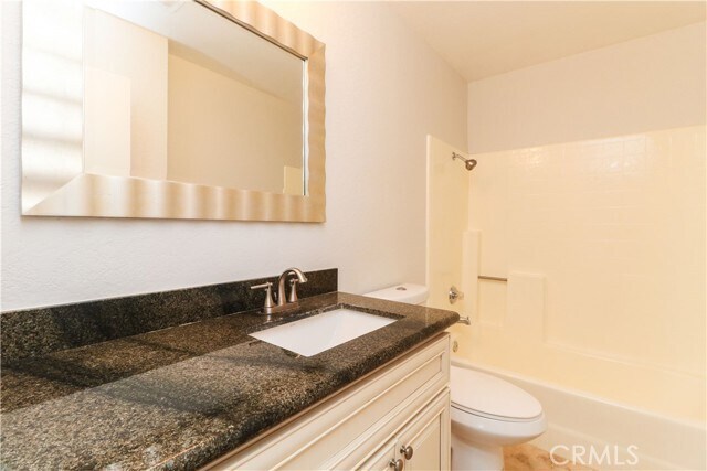 Building Photo - 541 Wayland Ct