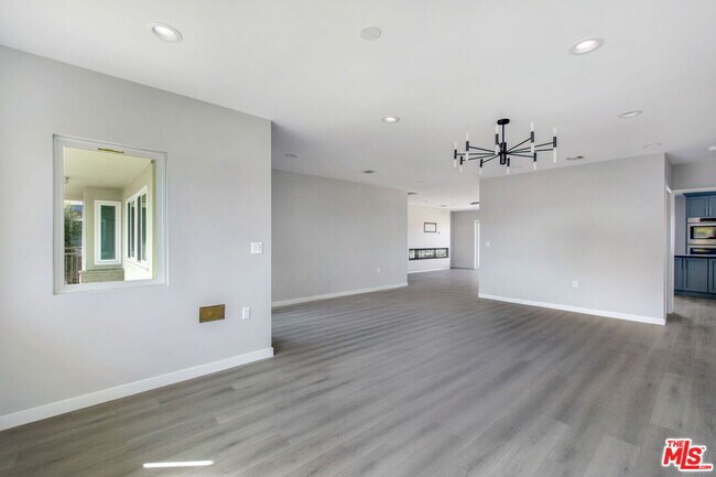 Building Photo - 4151 Don Mariano Dr