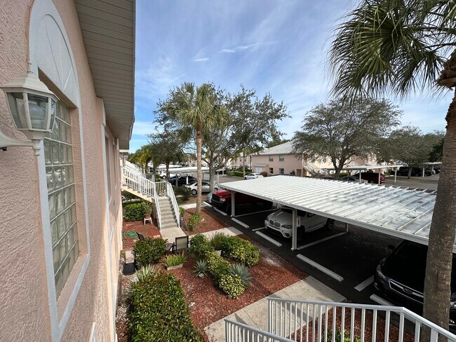 Building Photo - 26747 Little John Ct