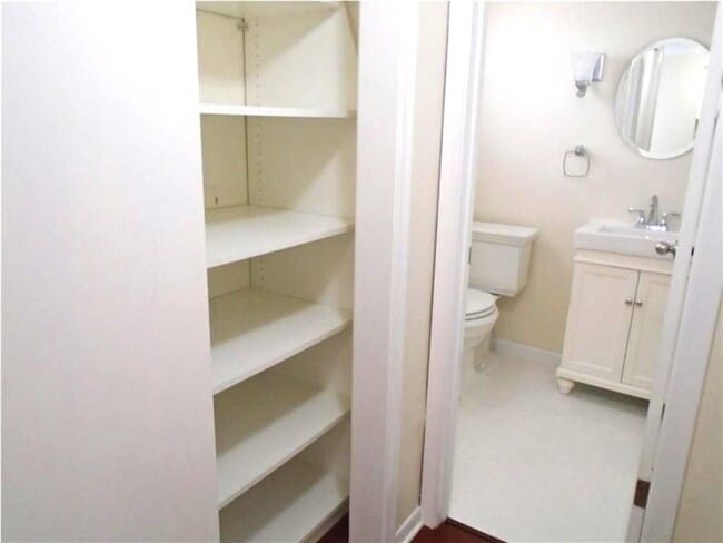 Building Photo - 608 SW Natura Blvd