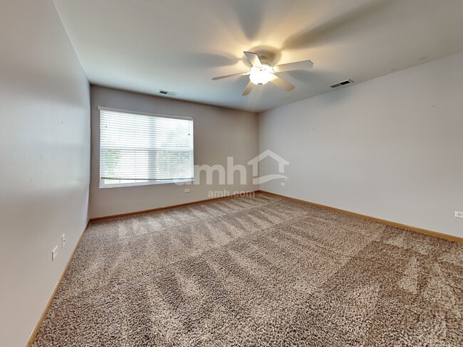 Building Photo - 1821 Eagle Dr