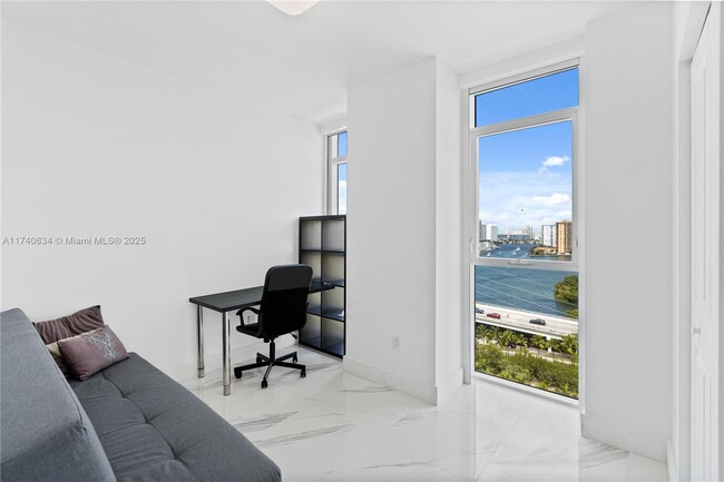 Building Photo - 400 Sunny Isles Blvd