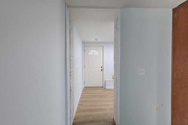 Building Photo - 53 Berkley St
