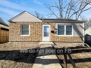 Building Photo - 2918 S 51st St