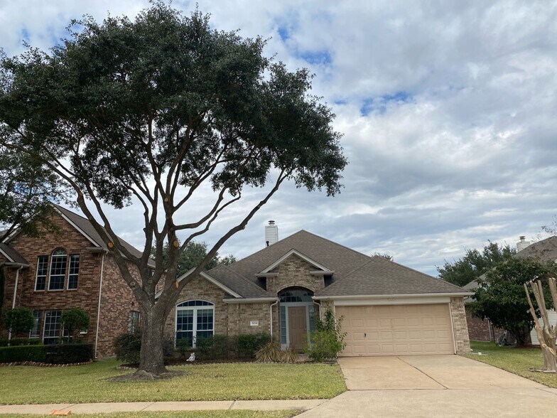 Building Photo - 19314 Colony Trail Ln