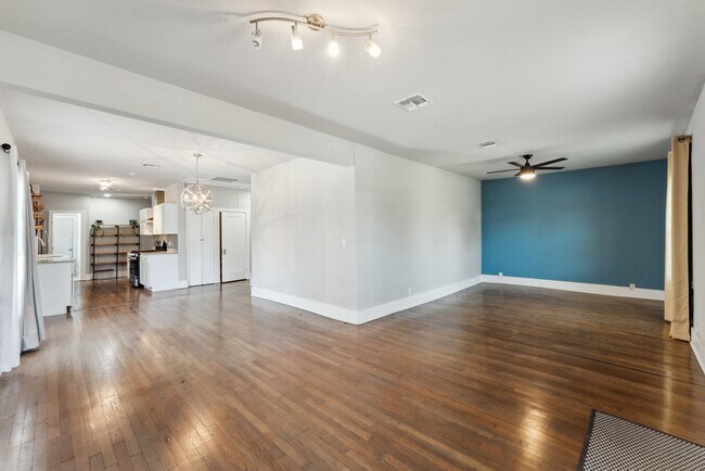 Building Photo - 1031 Schley Ave