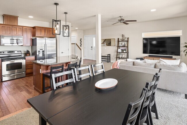 Building Photo - 9287 Riverview Way NW