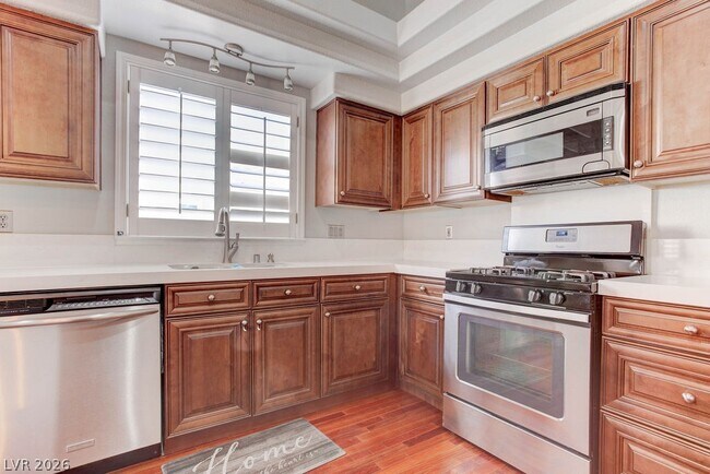 Building Photo - 5729 Janell Dr