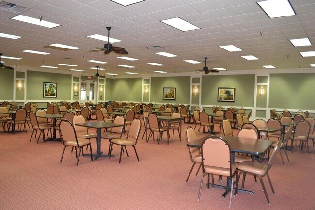 Building Photo - 101 Waterford D