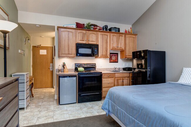 Building Photo - 2235 Sidewinder Dr
