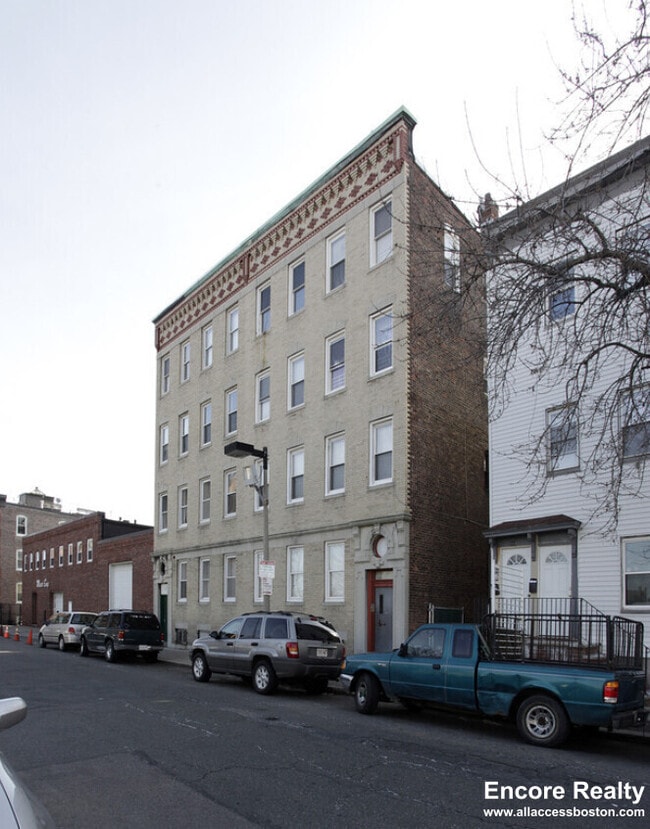 Building Photo - 117 Orleans St