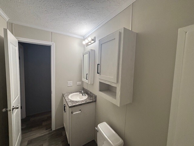 Building Photo - 831 N Pontiac Trail