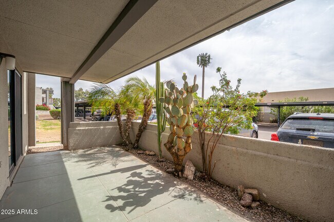 Building Photo - 3405 W Danbury Dr